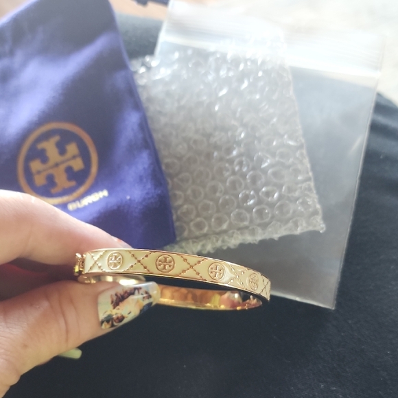Tory Burch Gold and Cream Bracelet - Picture 5 of 5